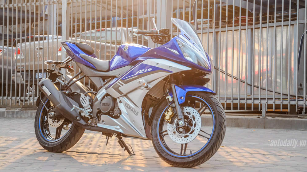 Yamaha r15 2015 (2).jpg