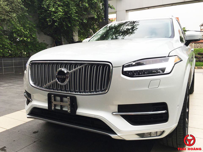 volvo%20XC90%201.JPG