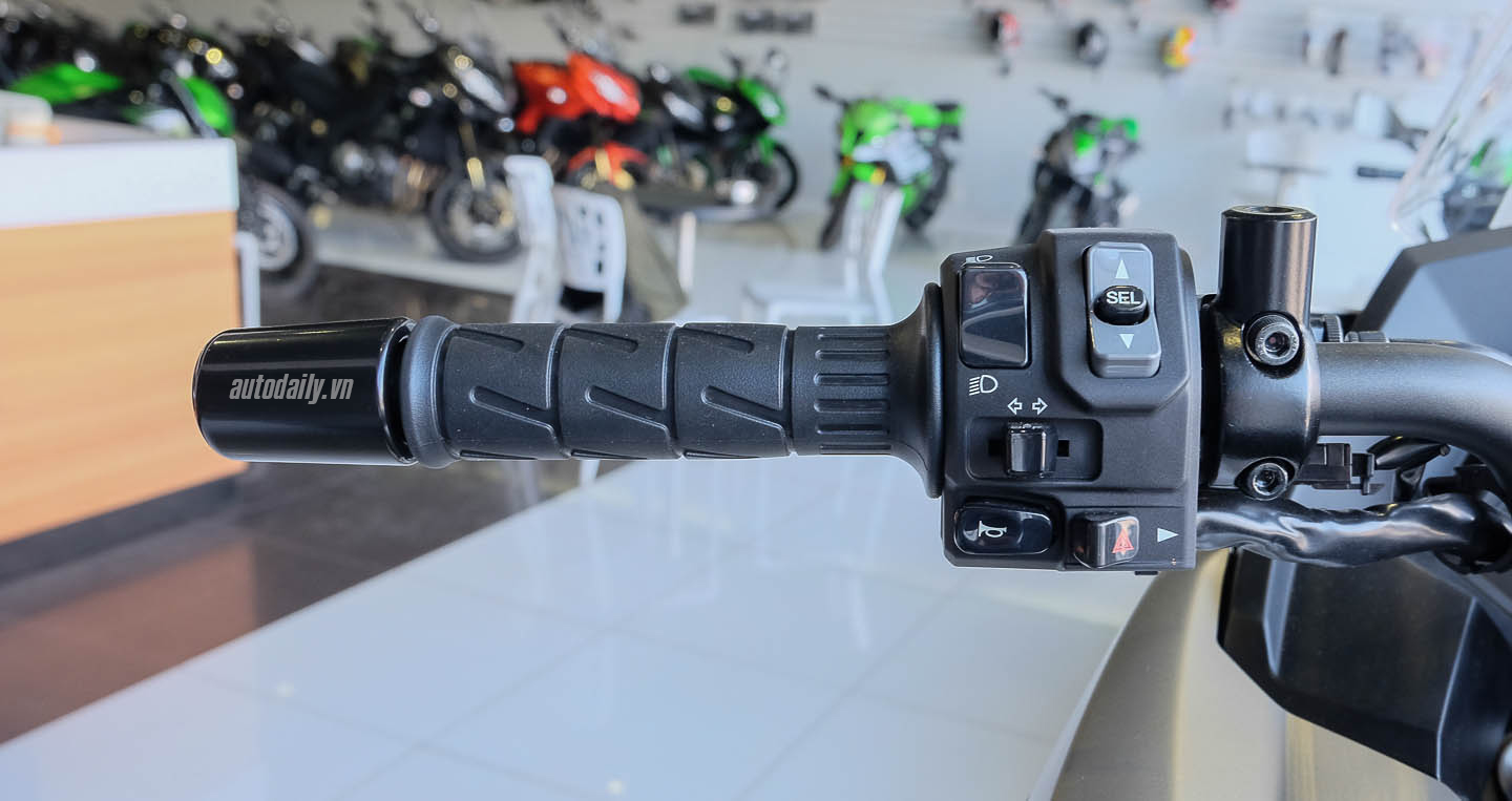 Xem ảnh chi tiết Kawasaki Versys 1000 2016 Kawasaki_Versys_1000_2016 (10).jpg