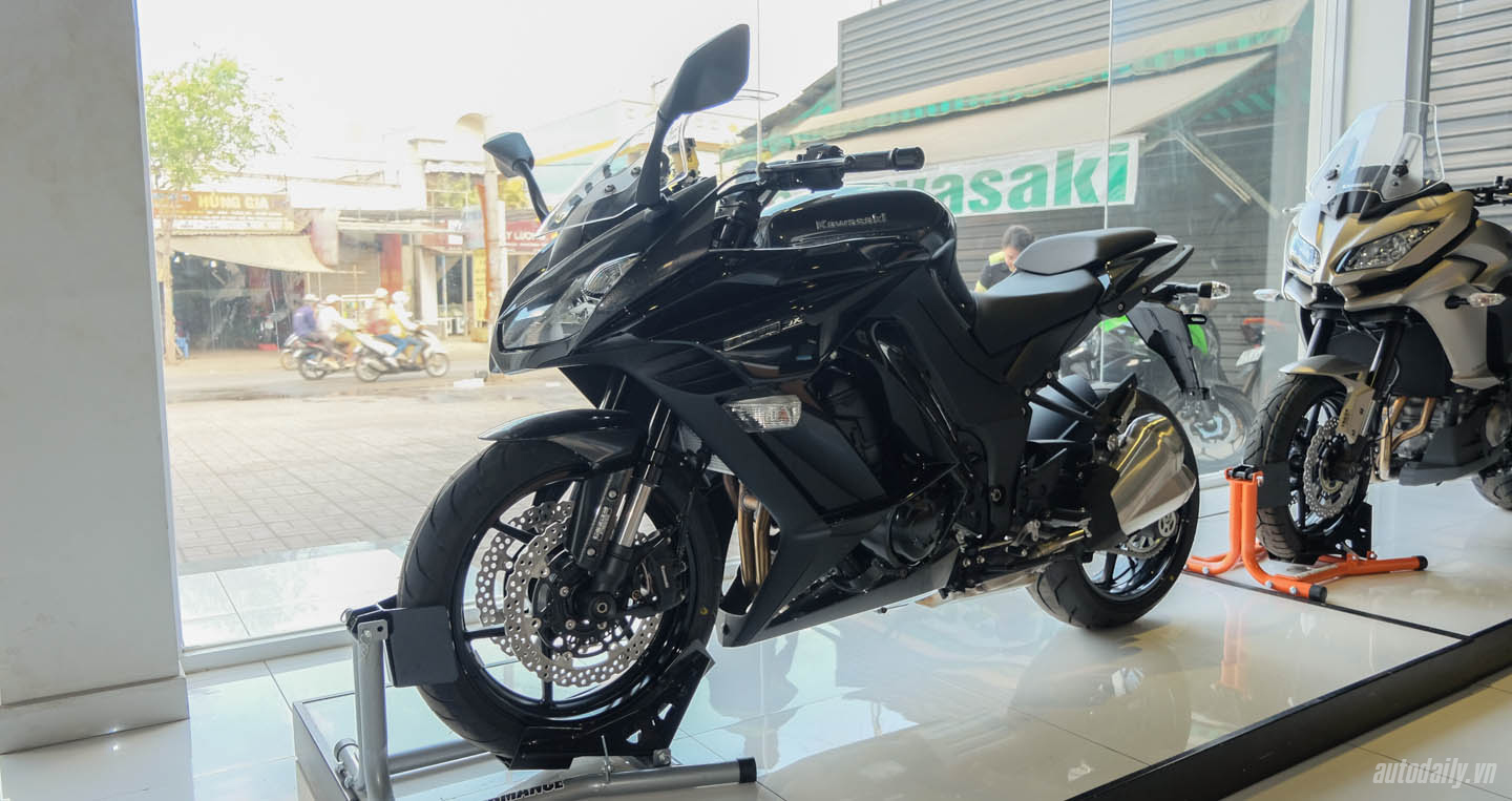 Kawasaki_Z1000_SX_2016%20(3).jpg