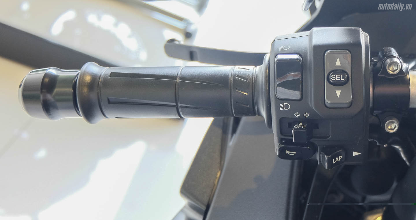 Xem ảnh chi tiết Kawasaki ZX-10R 2016 Kawasaki_ZX-10R_KRT_2016 (18).jpg