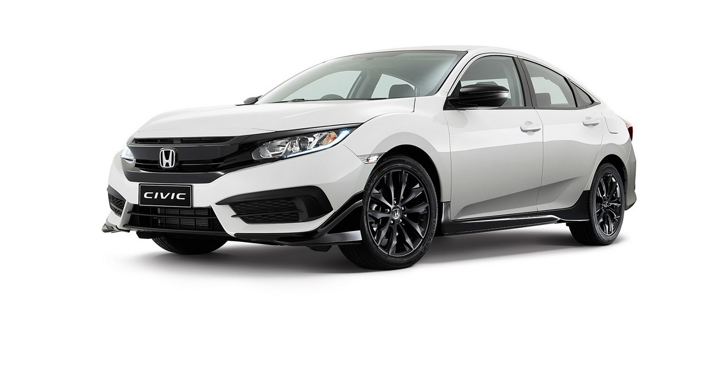 Honda Civic 2016 bắt mắt trong "bộ cánh mới"
