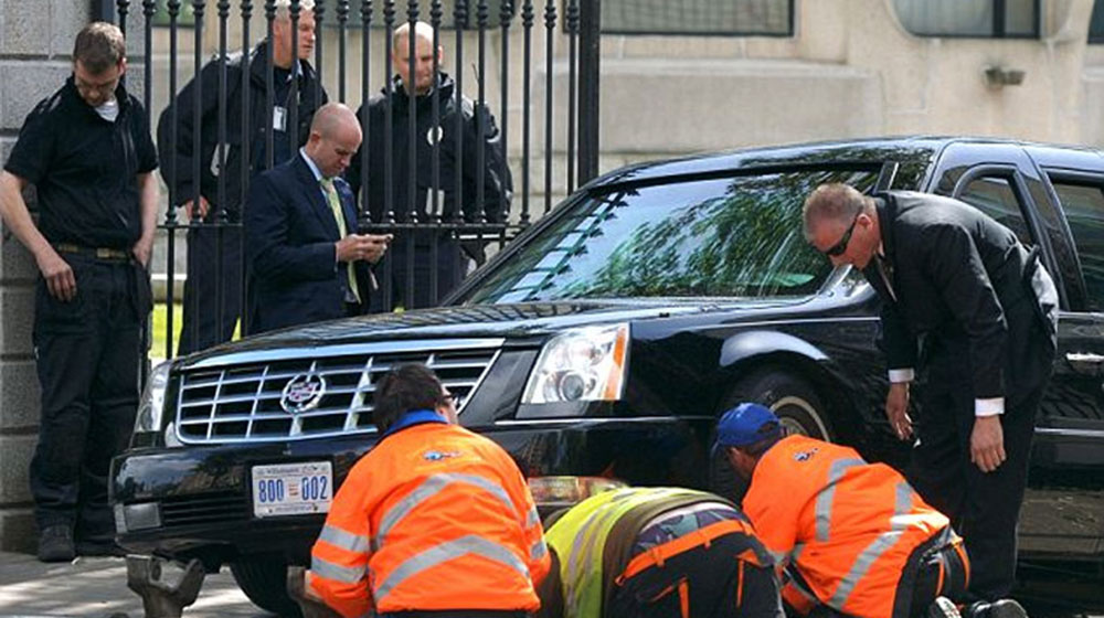 Limousine The Beast của Tổng thống Obama 2 lần gặp sự cố