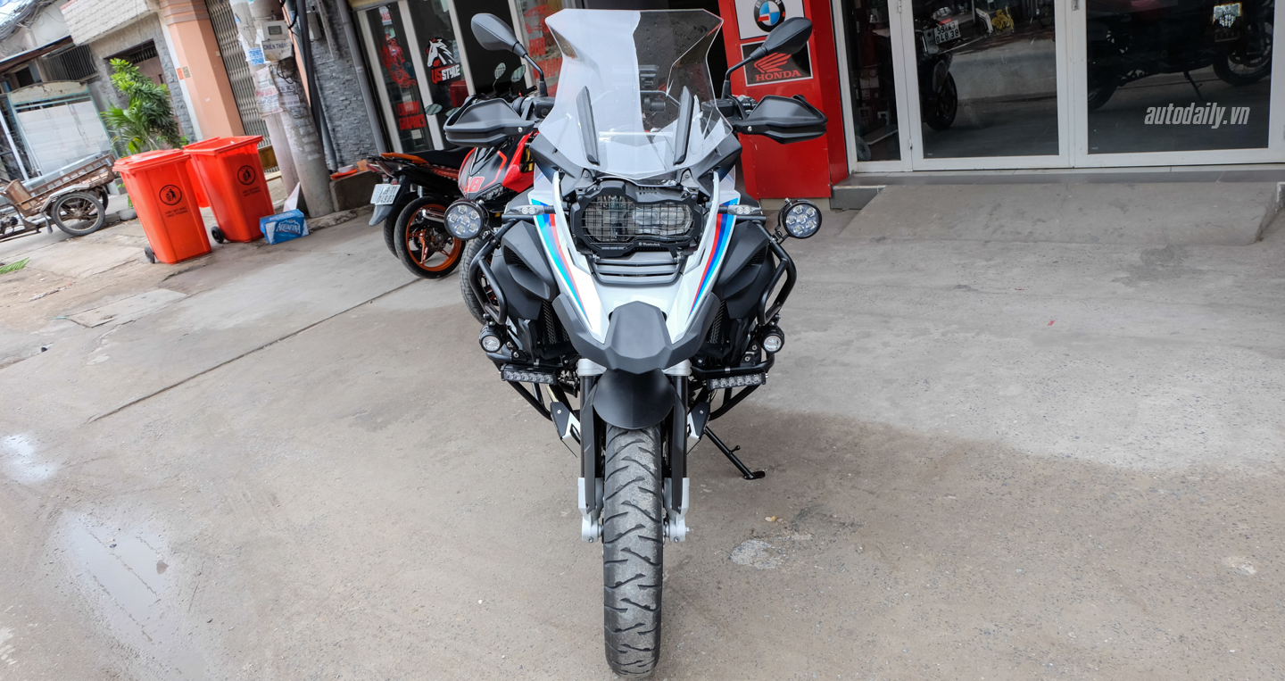 Xem thêm ảnh BMW R1200GS Adventure Iconic 100 đầu tiên tại Việt Nam Bmw_Motorrad_R1200gs_Adventure_Iconic (14).jpg