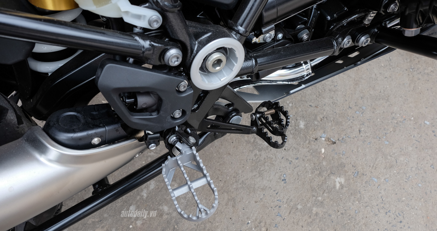 Xem thêm ảnh BMW R1200GS Adventure Iconic 100 đầu tiên tại Việt Nam Bmw_Motorrad_R1200gs_Adventure_Iconic (20).jpg