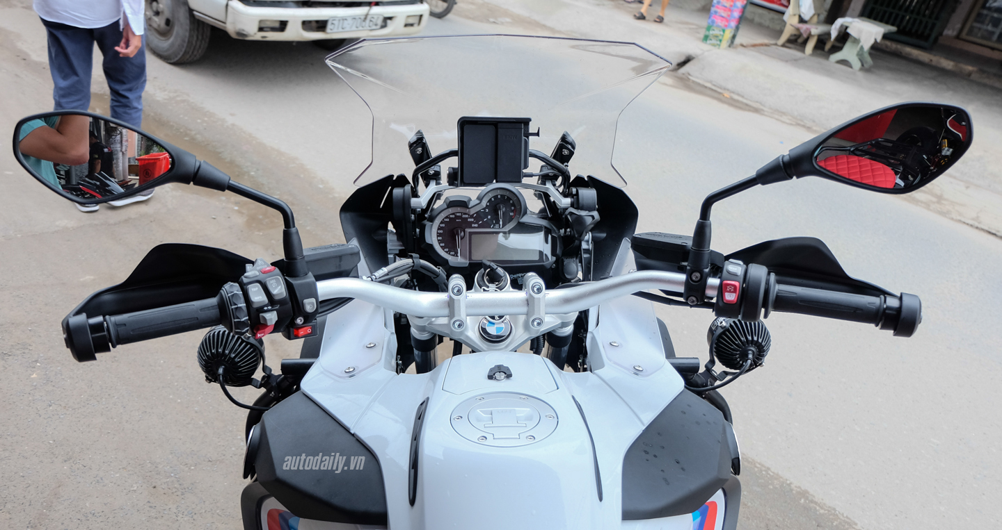 Xem thêm ảnh BMW R1200GS Adventure Iconic 100 đầu tiên tại Việt Nam Bmw_Motorrad_R1200gs_Adventure_Iconic (6).jpg