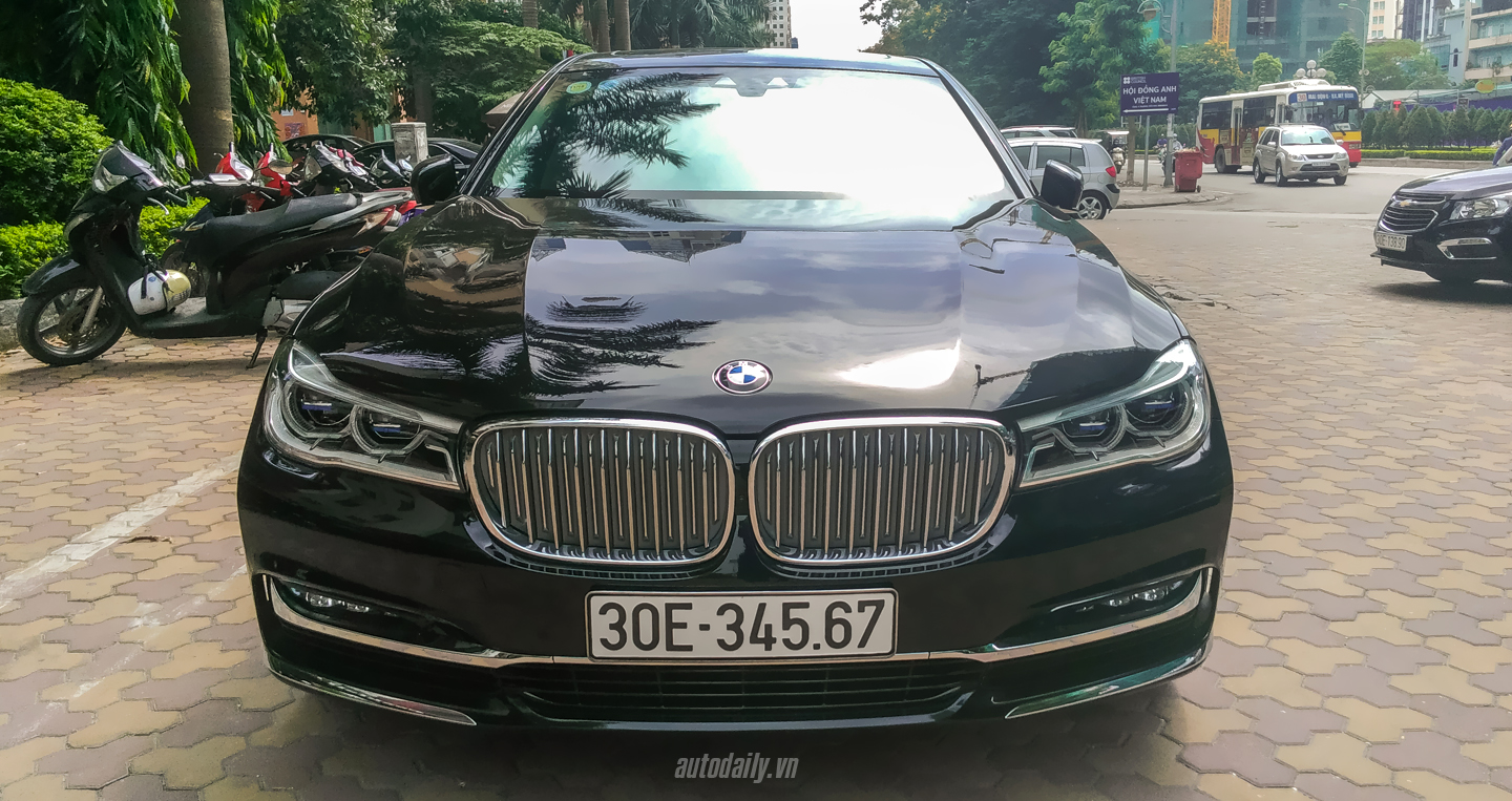 BMW%20750Li%202016%20(5).jpg
