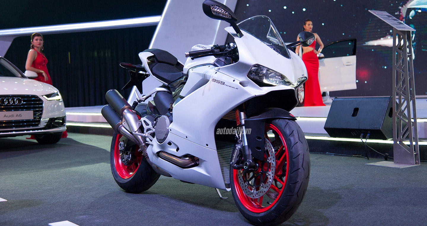 Ducati 959 Panigale: Siêu mô-tô hoàn toàn mới tại Việt Nam
