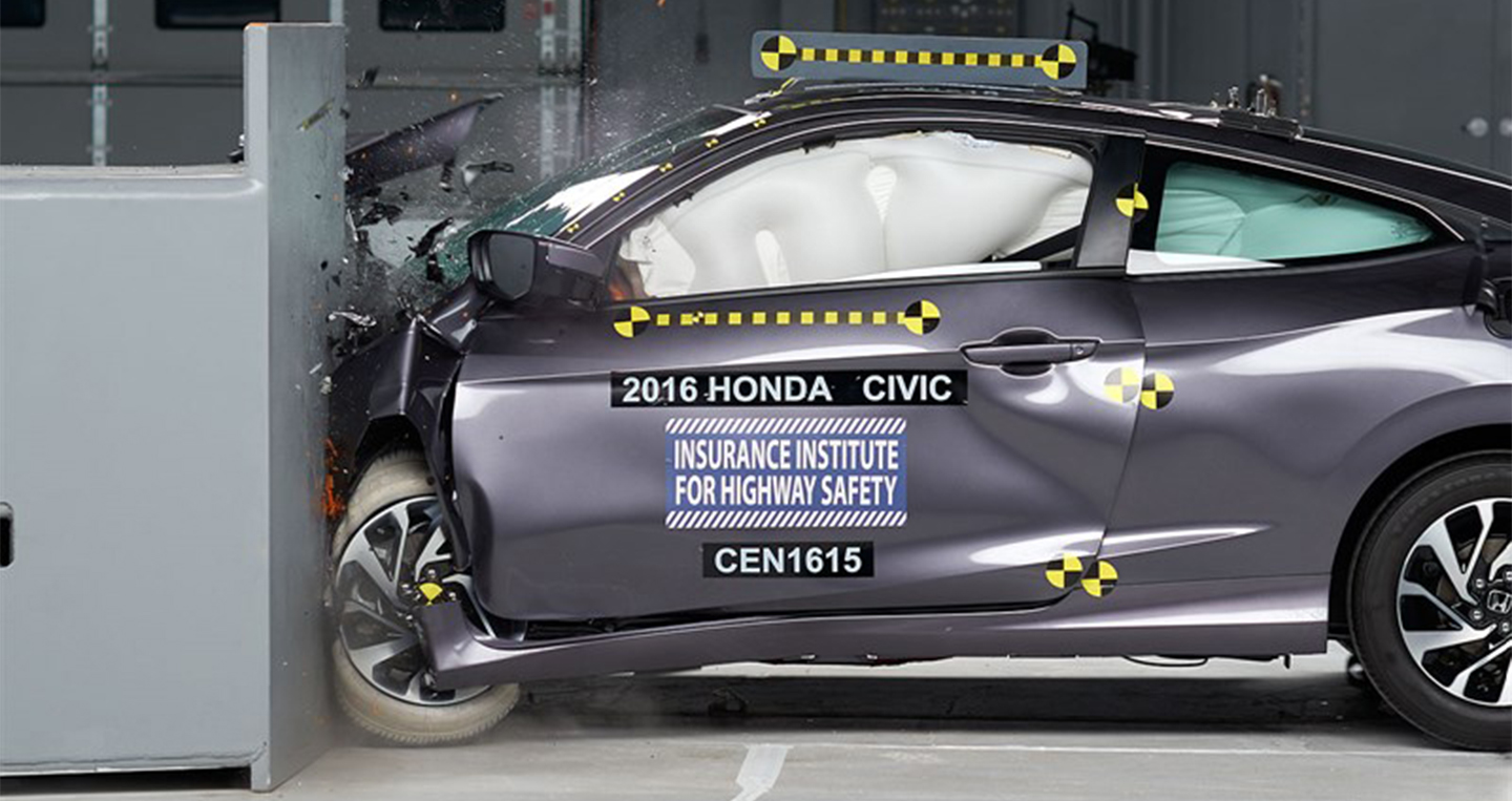 Honda Civic Coupe 2016 được đánh giá về mức độ an toàn cao nhất 5