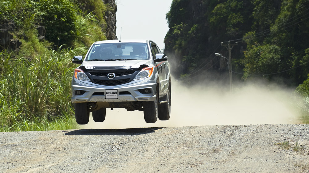 Mazda-BT50-2015-(7).jpg