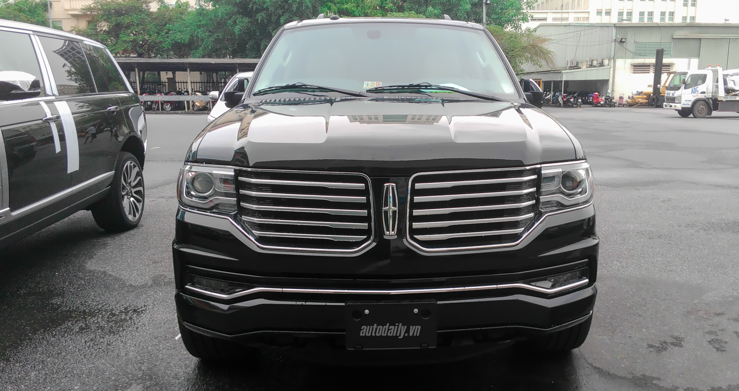 Lincoln%20Navigator%20(17).jpg