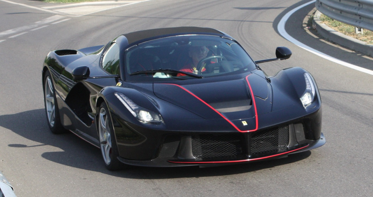 Siêu phẩm Ferrari LaFerrari mui trần lần đầu lộ diện