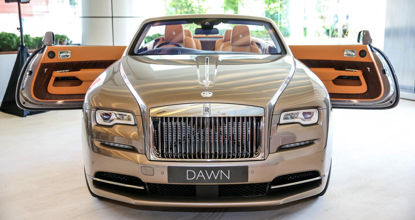 Xe siêu sang mui trần Rolls-Royce Dawn ra mắt tại Malaysia