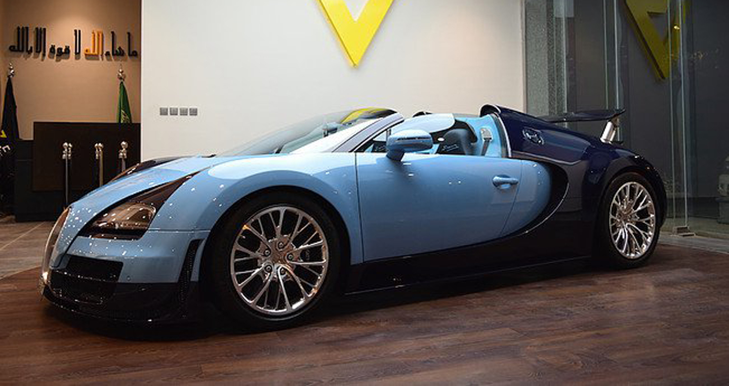 001_Bugatti-Veyron-Jean-Pierre-Wimille.jpg