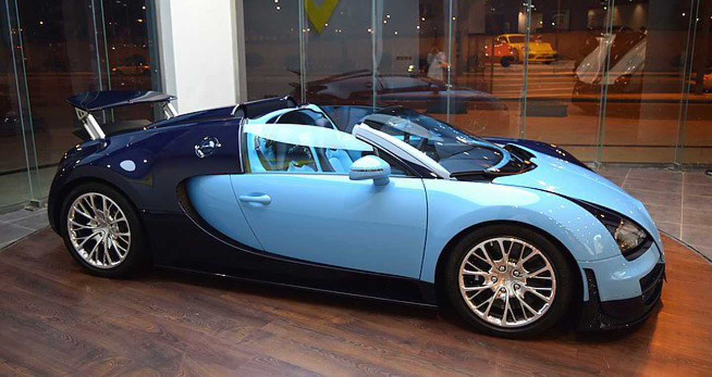 002_Bugatti-Veyron-Jean-Pierre-Wimille.jpg