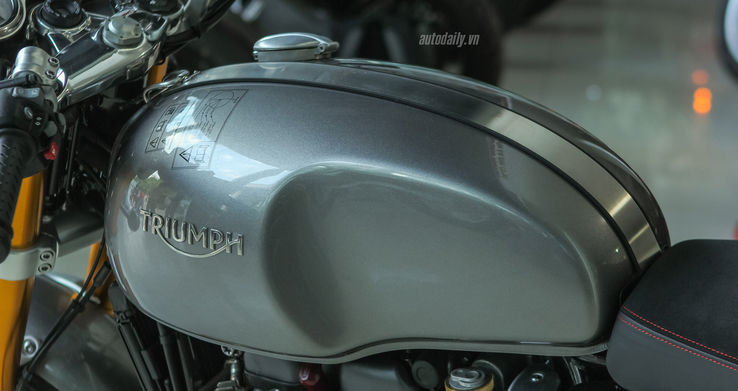 Triumph%20Thruxton1%20(10).jpg