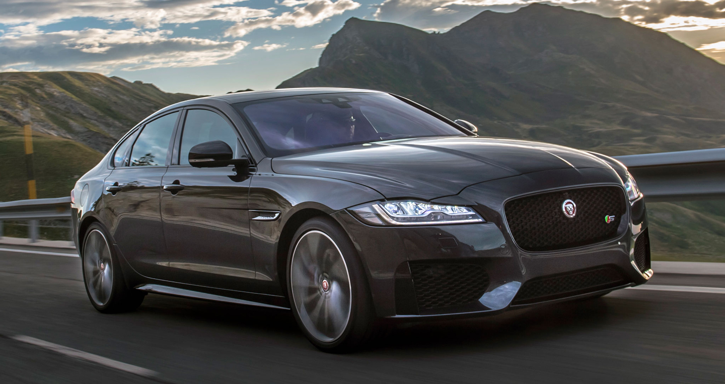2016-Jaguar-XF-S-AWD-front-side-view-with-railing.jpg
