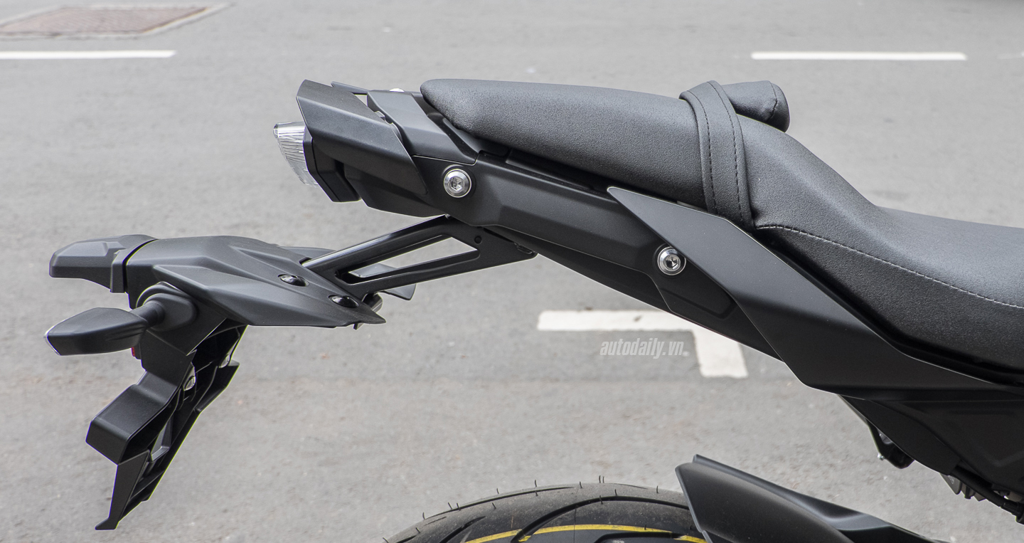 Xem thêm ảnh Yamaha MT-10 2016 đầu tiên tại Việt Nam Yamaha_MT10_2016 (10).jpg