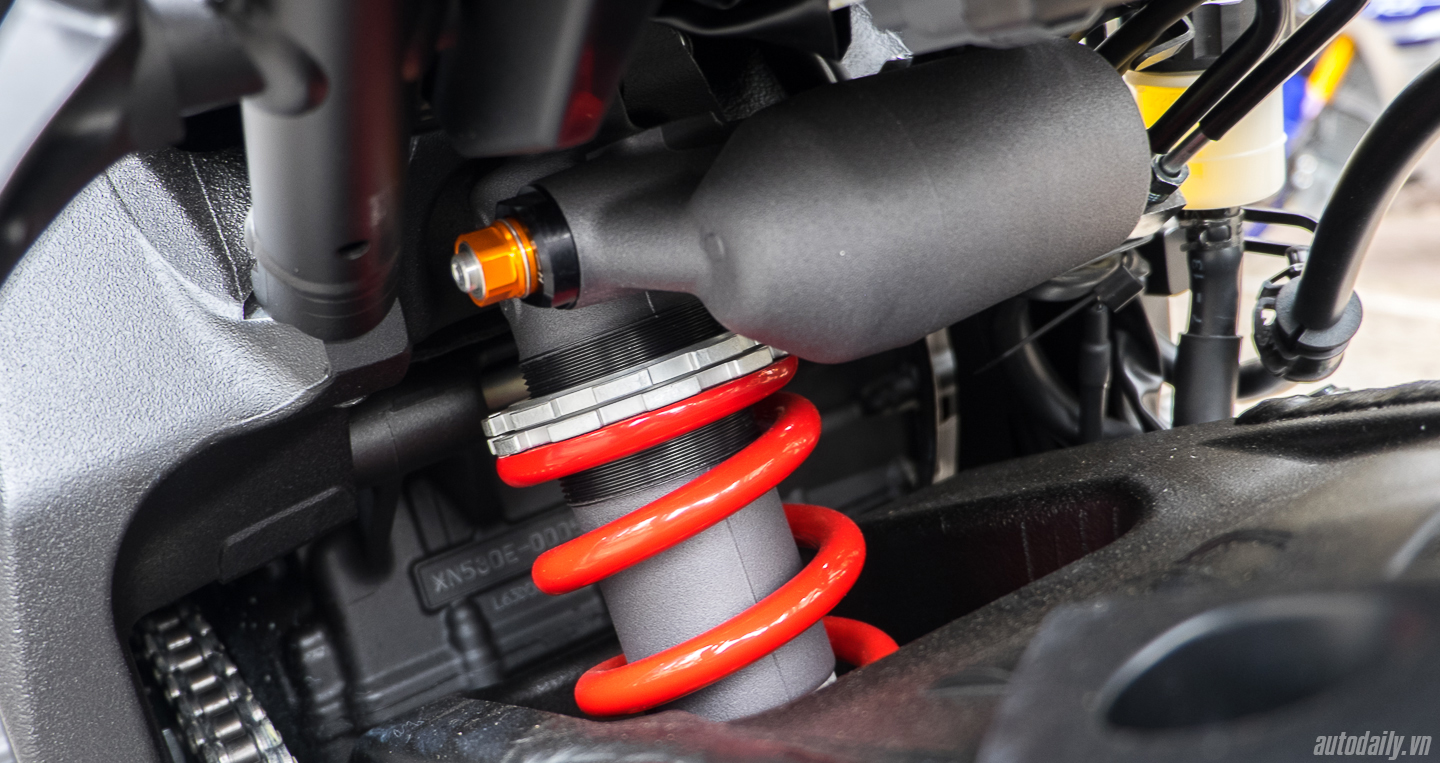 Xem thêm ảnh Yamaha MT-10 2016 đầu tiên tại Việt Nam Yamaha_MT10_2016 (15).jpg