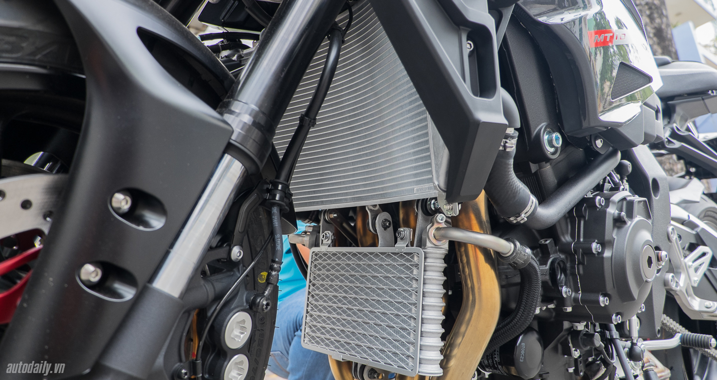 Xem thêm ảnh Yamaha MT-10 2016 đầu tiên tại Việt Nam Yamaha_MT10_2016 (4).jpg