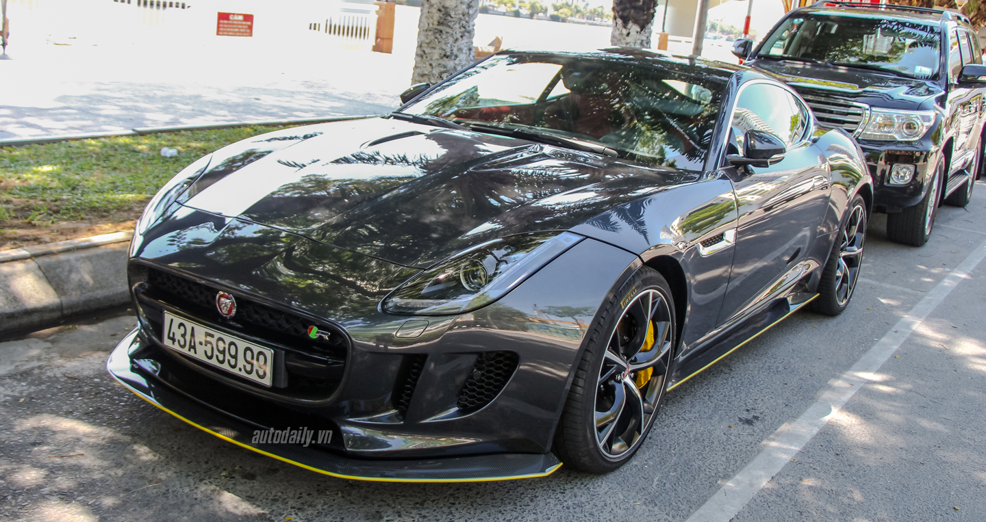 Jaguar%20F-Type%20-%20Autodaily%20(7).JPG