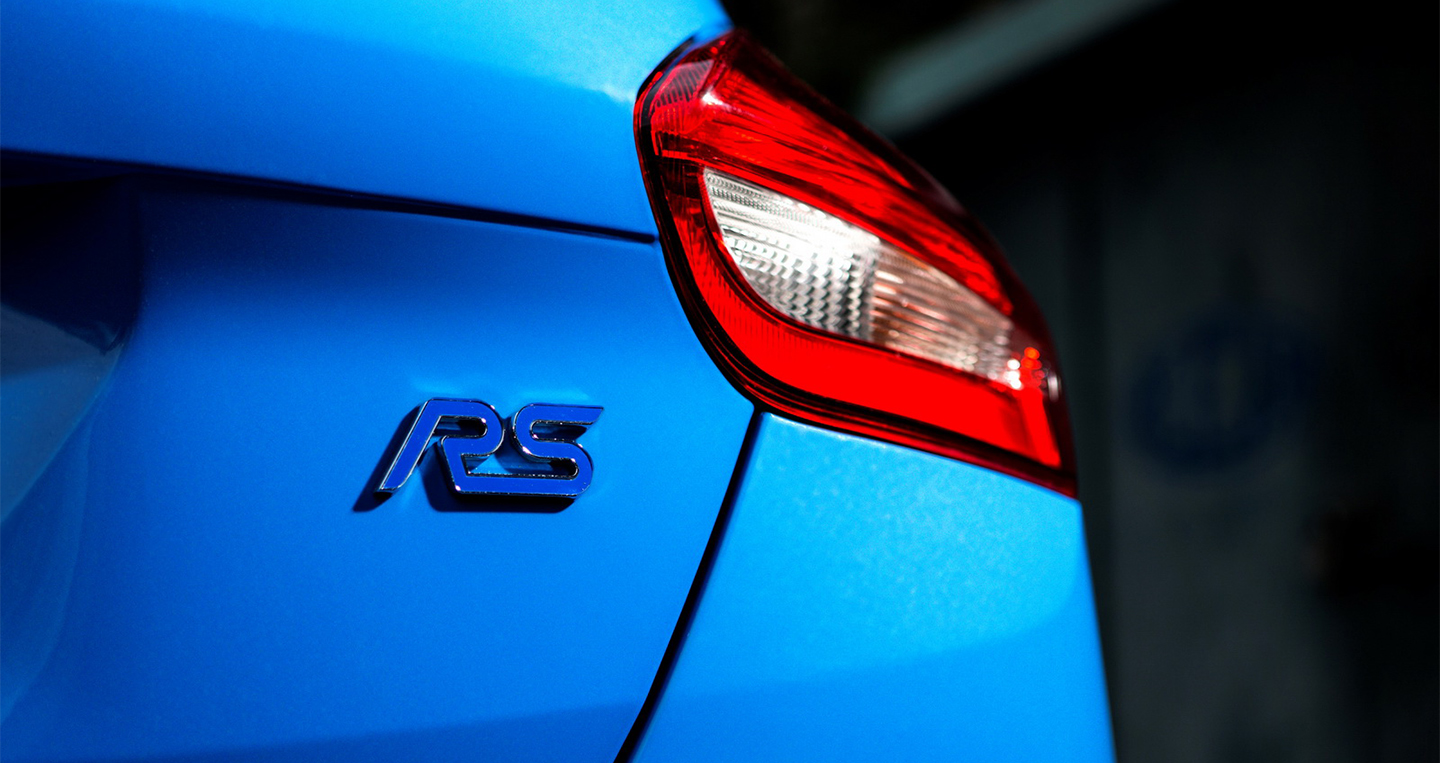 Ford_Focus_RS_2016%20(5).jpg