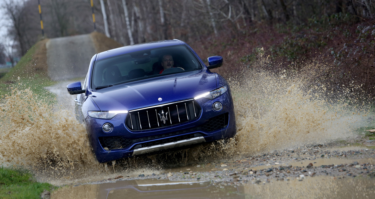 2017-Maserati-Levante-front-end-in-motion-03-1.jpg