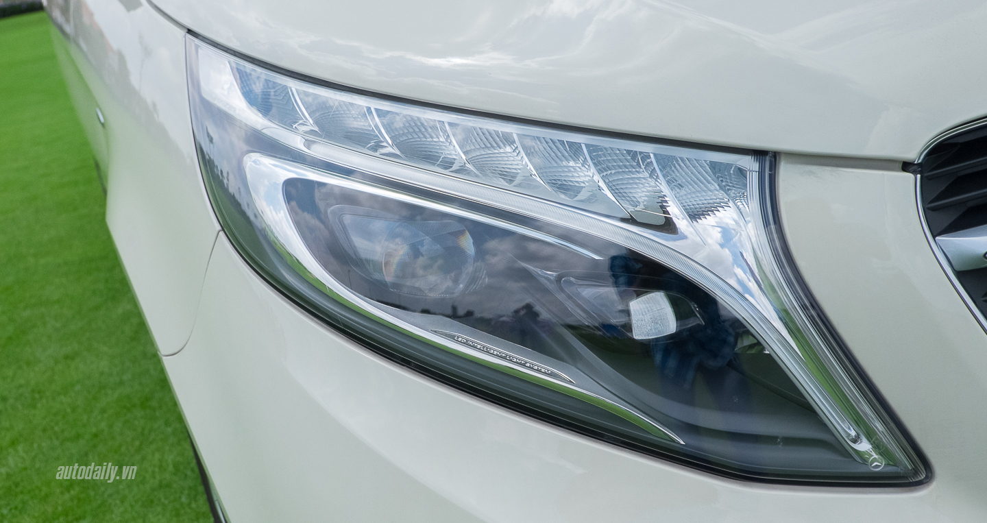 Ảnh chi tiết Mercedes-Benz V 250 tại Việt Nam Mercedes-Benz_V250 (10).jpg