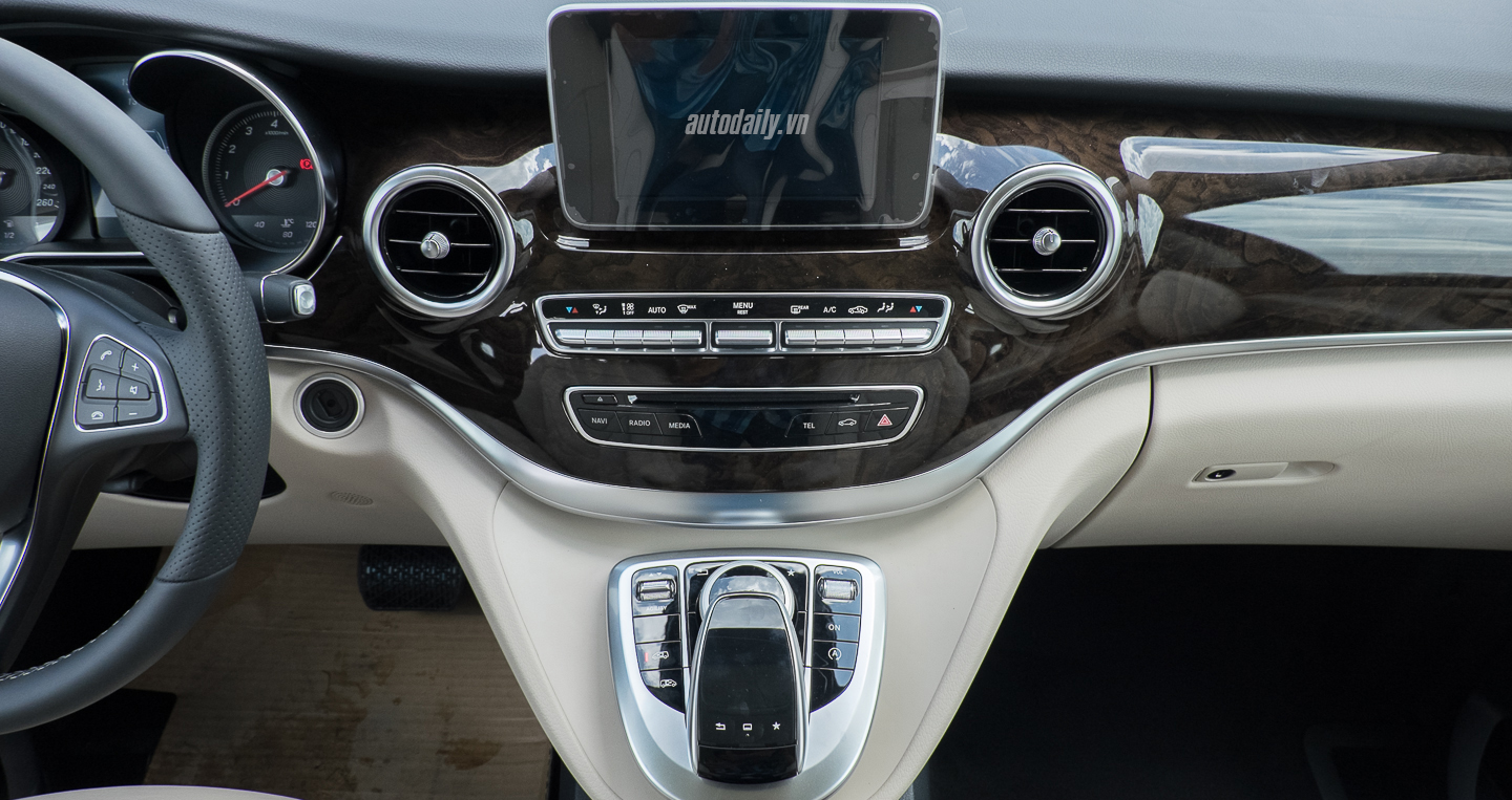 Ảnh chi tiết Mercedes-Benz V 250 tại Việt Nam Mercedes-Benz_V250 (17).jpg