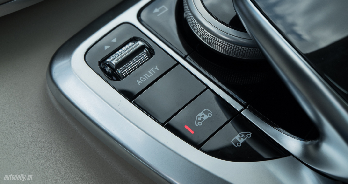 Ảnh chi tiết Mercedes-Benz V 250 tại Việt Nam Mercedes-Benz_V250 (30).jpg