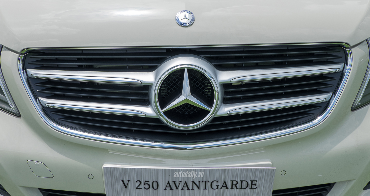 Ảnh chi tiết Mercedes-Benz V 250 tại Việt Nam Mercedes-Benz_V250 (33).jpg