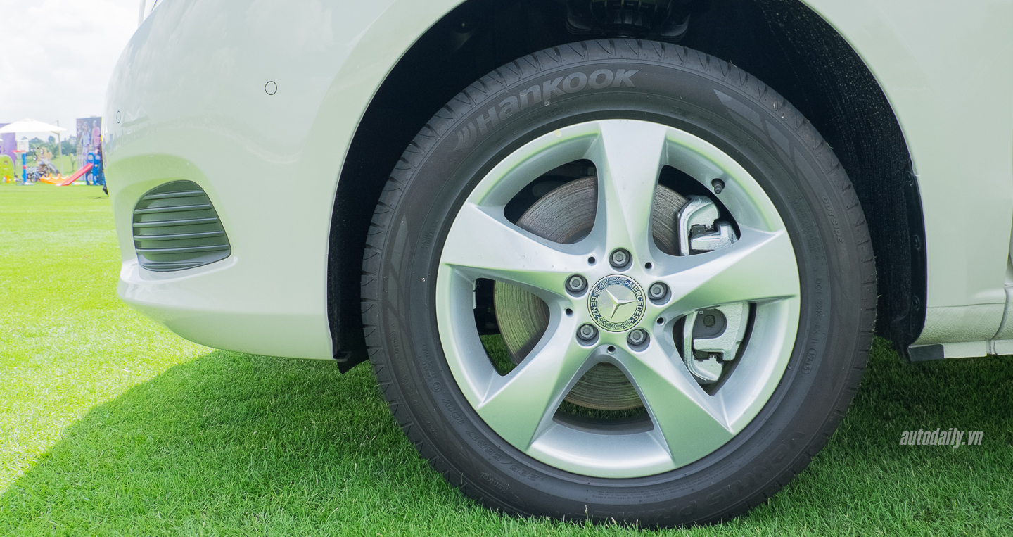 Ảnh chi tiết Mercedes-Benz V 250 tại Việt Nam Mercedes-Benz_V250 (7).jpg