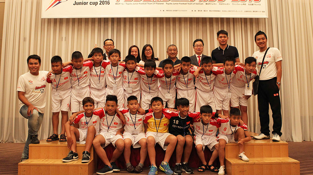 18 cầu thủ nhí Việt sang Nhật dự giải bóng đá Toyota