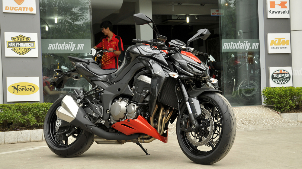 kawasaki%20z1000%20(3).jpg