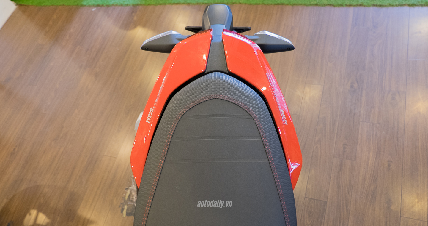 Ảnh Ducati Hypermotard 939 và Hyperstrada 939 mới tại Việt Nam Ducati_Hypermotard_939 (12).jpg