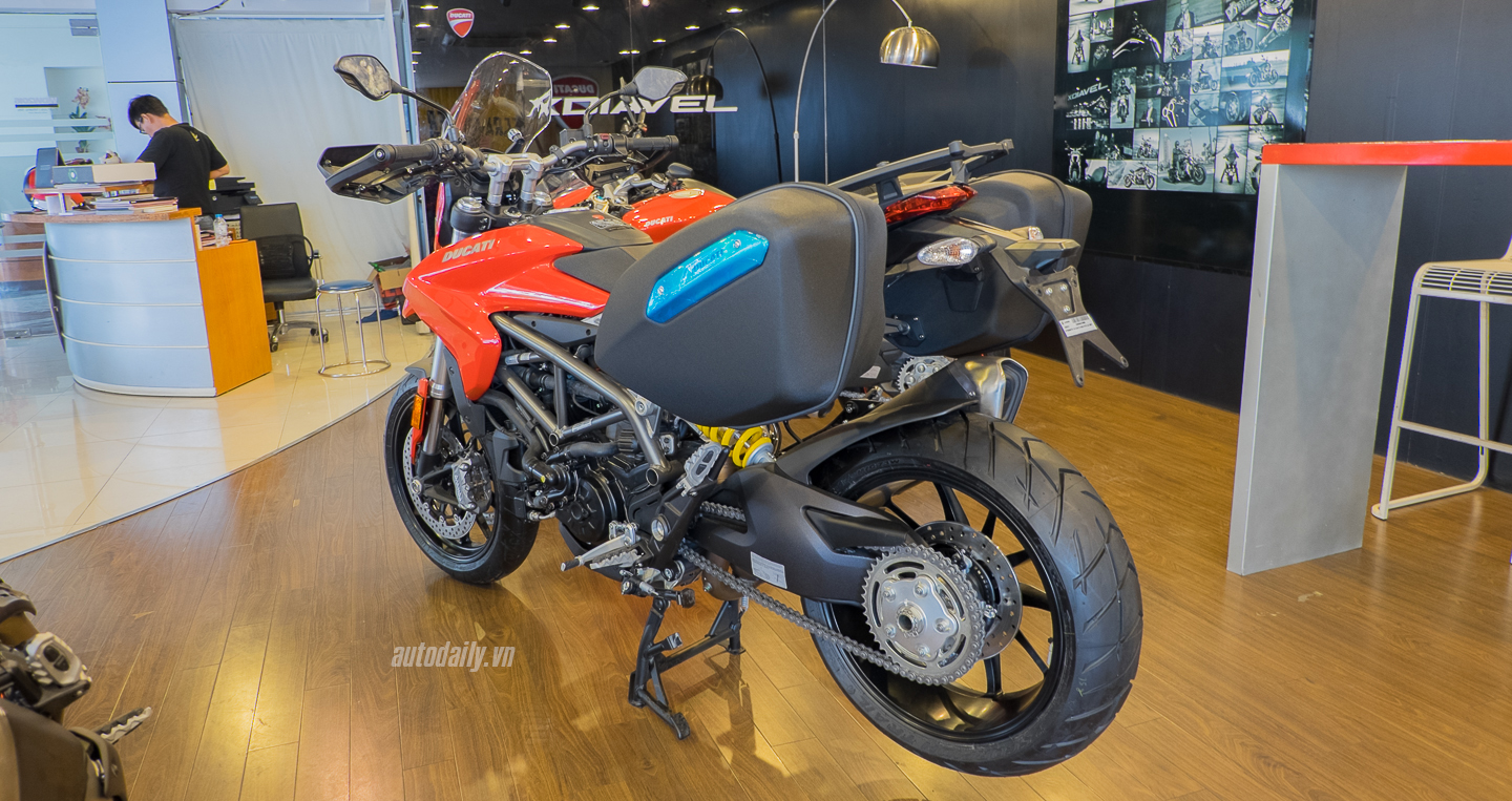 Cặp đôi Ducati Hyperstrada 939 và Hypermotard 939 đã có mặt tại Việt Nam 7