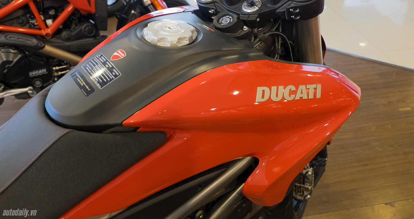Ảnh Ducati Hypermotard 939 và Hyperstrada 939 mới tại Việt Nam Ducati_Hyperstrada_939 (13).jpg