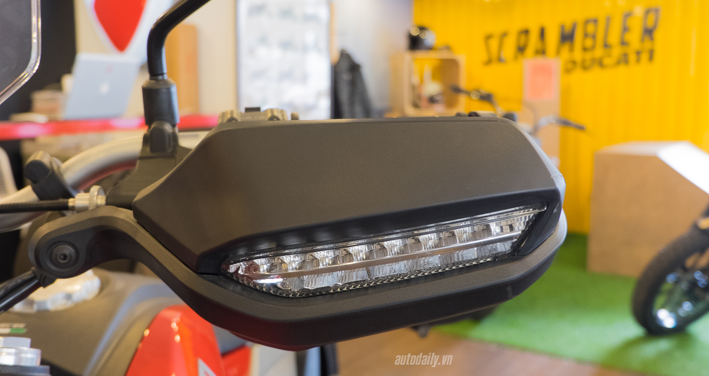 Ảnh Ducati Hypermotard 939 và Hyperstrada 939 mới tại Việt Nam Ducati_Hyperstrada_939 (5).jpg