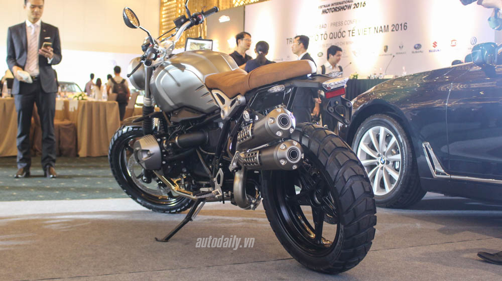 BMW_Motorrad_R_Nine_T_Scrambler_2017%20(2).jpg