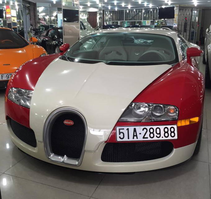 Bugatti%20Veyron%20(1).jpg