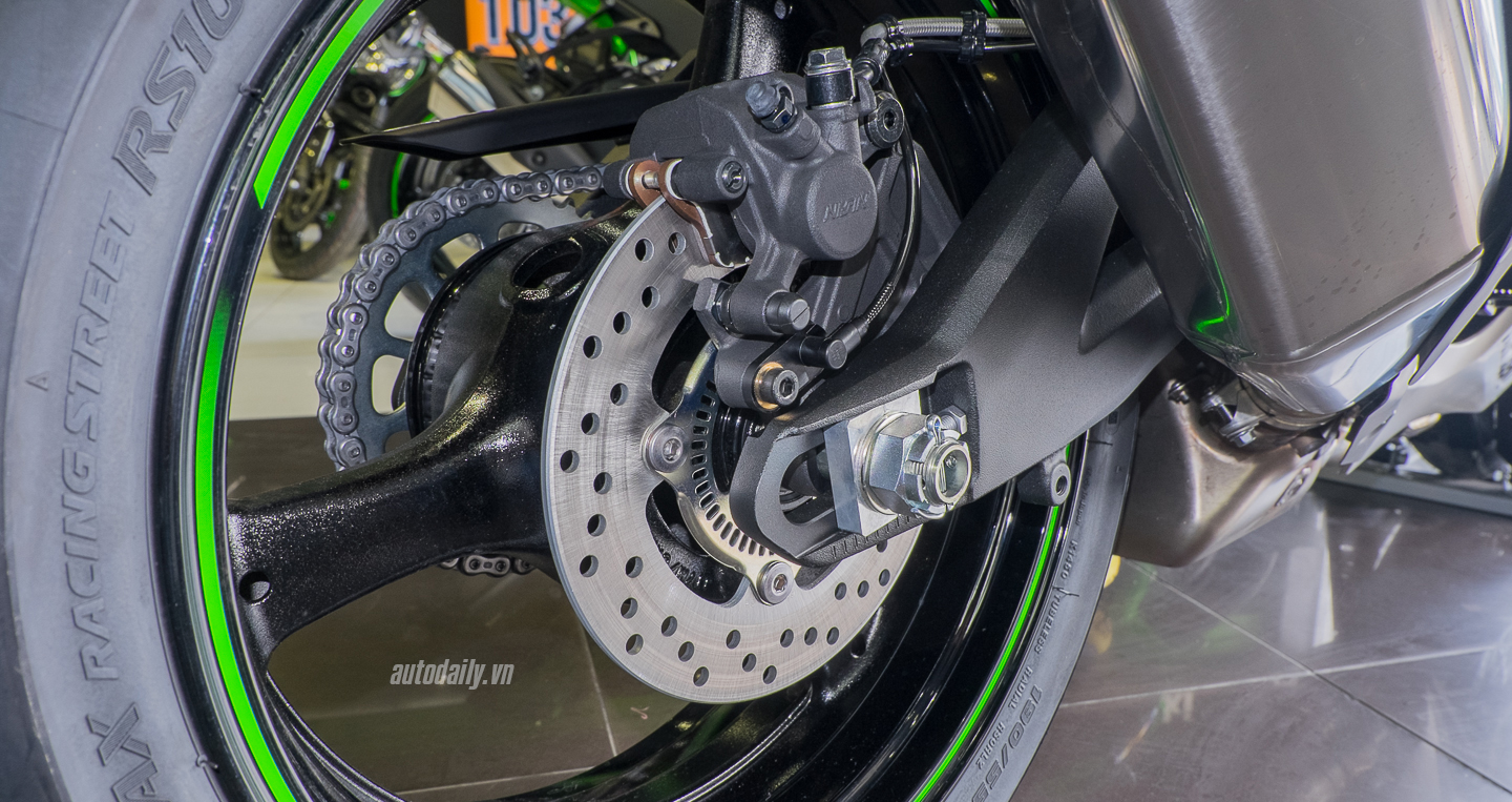 Ảnh Kawasaki ZX-10R 2016 màu mới tại Việt Nam Kawasaki_ZX-10R_2016 (12).jpg
