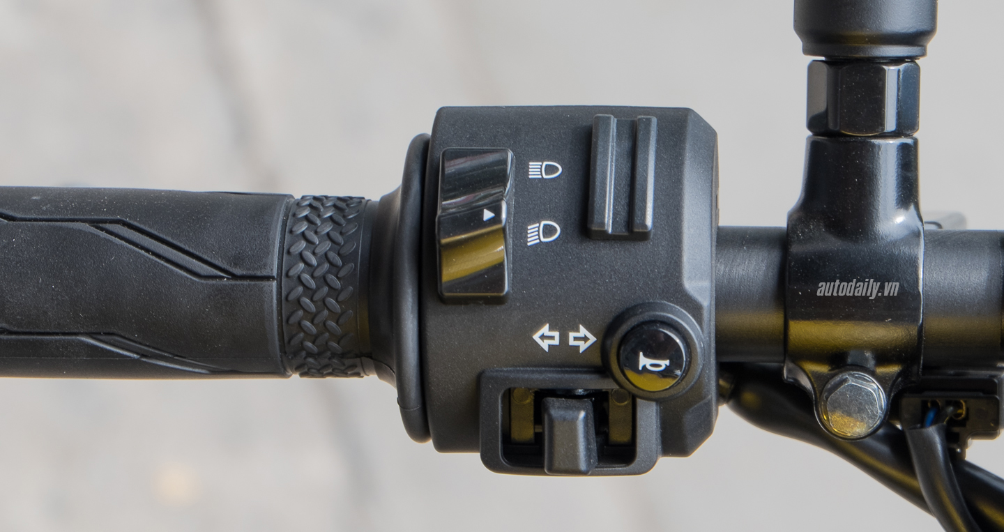 Xem thêm ảnh Yamaha XV950 RC 60th Anniversary Edition Yamaha_XV950_RC_60th_2016 (16).jpg