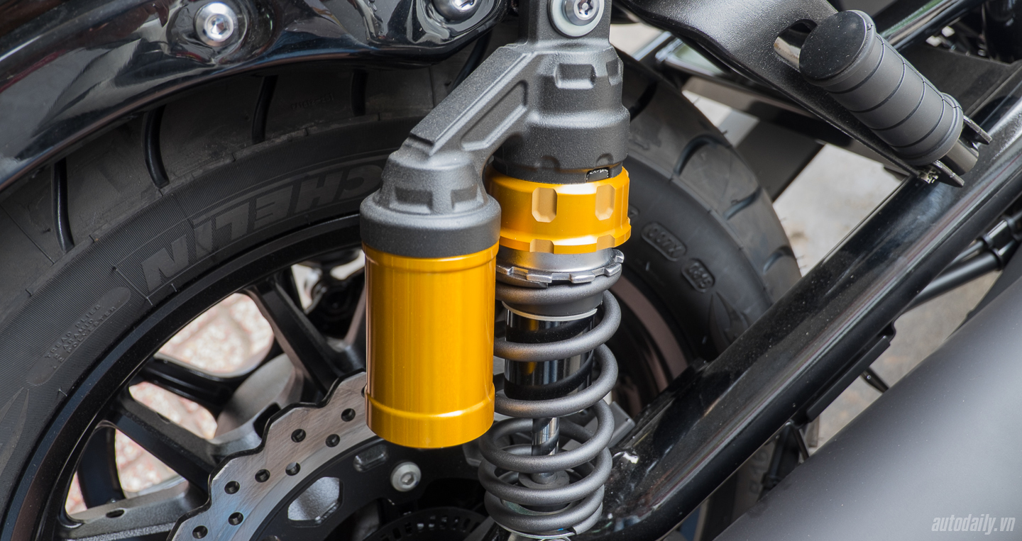 Xem thêm ảnh Yamaha XV950 RC 60th Anniversary Edition Yamaha_XV950_RC_60th_2016 (7).jpg