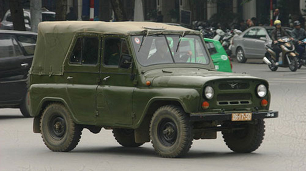 20160929214150-uaz-469.jpg