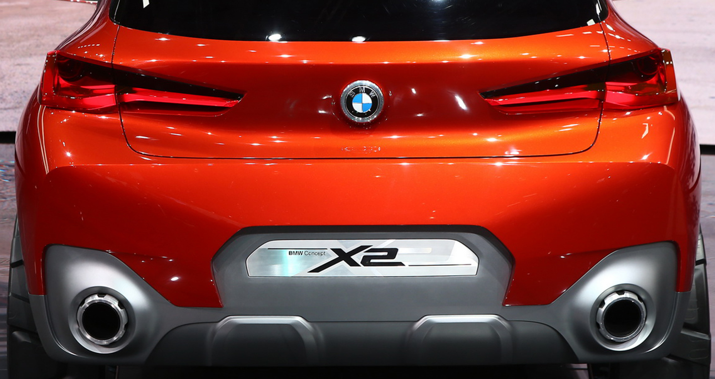 BMW X2 dạng concept được giới thiệu ở triển lãm ô tô Paris 2016 5