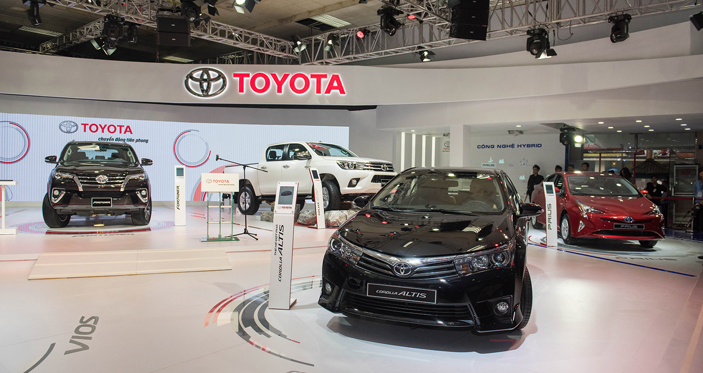Toàn cảnh gian hàng Toyota tại Triển lãm Ôtô Việt Nam 2016