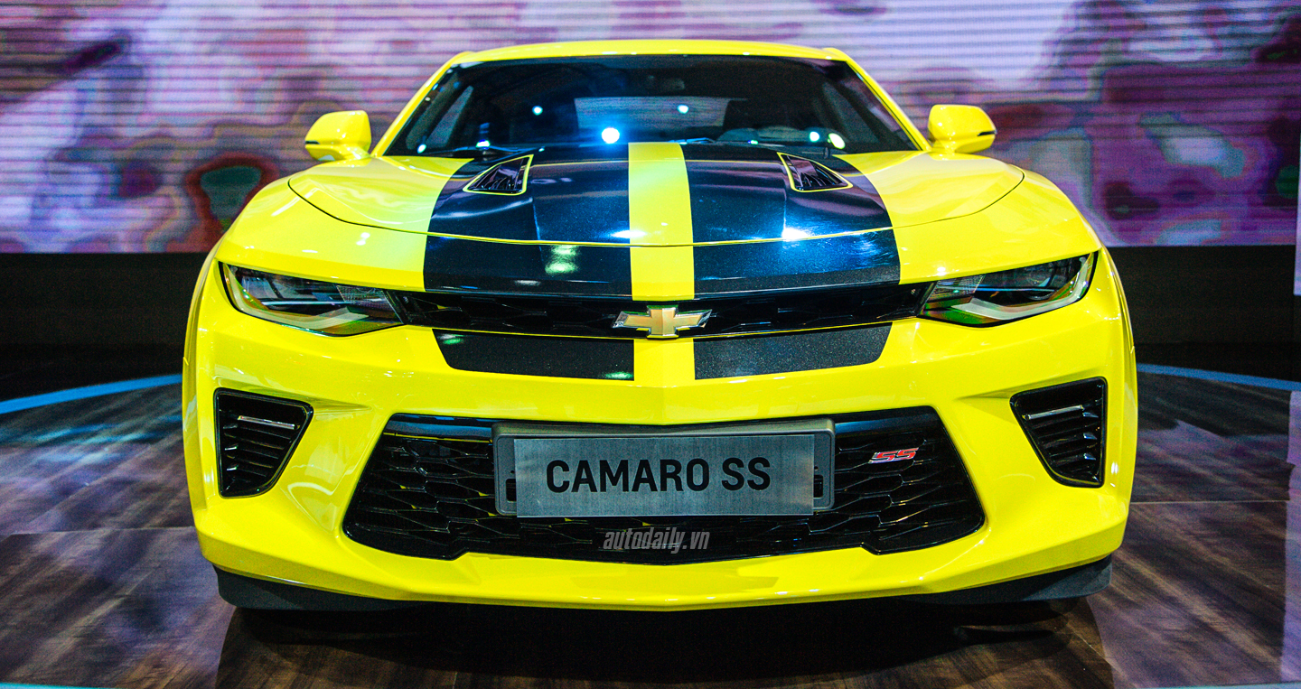 Chevrolet Camaro lần đầu bán vượt Ford Mustang trong 2 năm qua