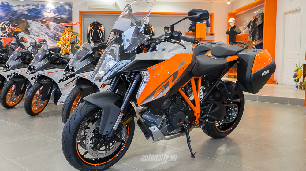 Xem thêm ảnh KTM 1290 Super Duke GT 2016, giá 690 triệu đồng tại Việt Nam KTM 1290 Super Duke GT 2016 (25).jpg