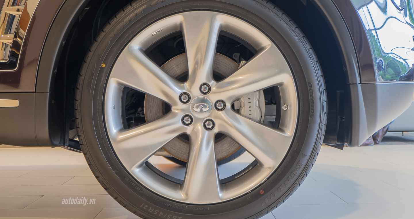 Xem thêm ảnh chi tiết phiên bản nâng cấp Infitini QX70 2016 Infiniti_QX70_Facelift_2016 (92).jpg