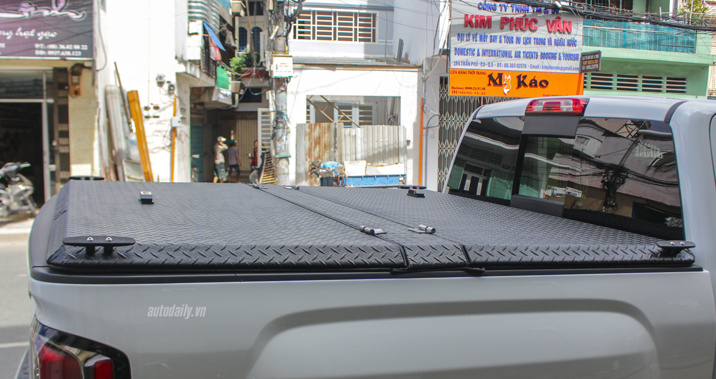 Ảnh chi tiết GMC Sierra 1500 Denali 2016 GMC_Sierra_1500_Denali (11).jpg